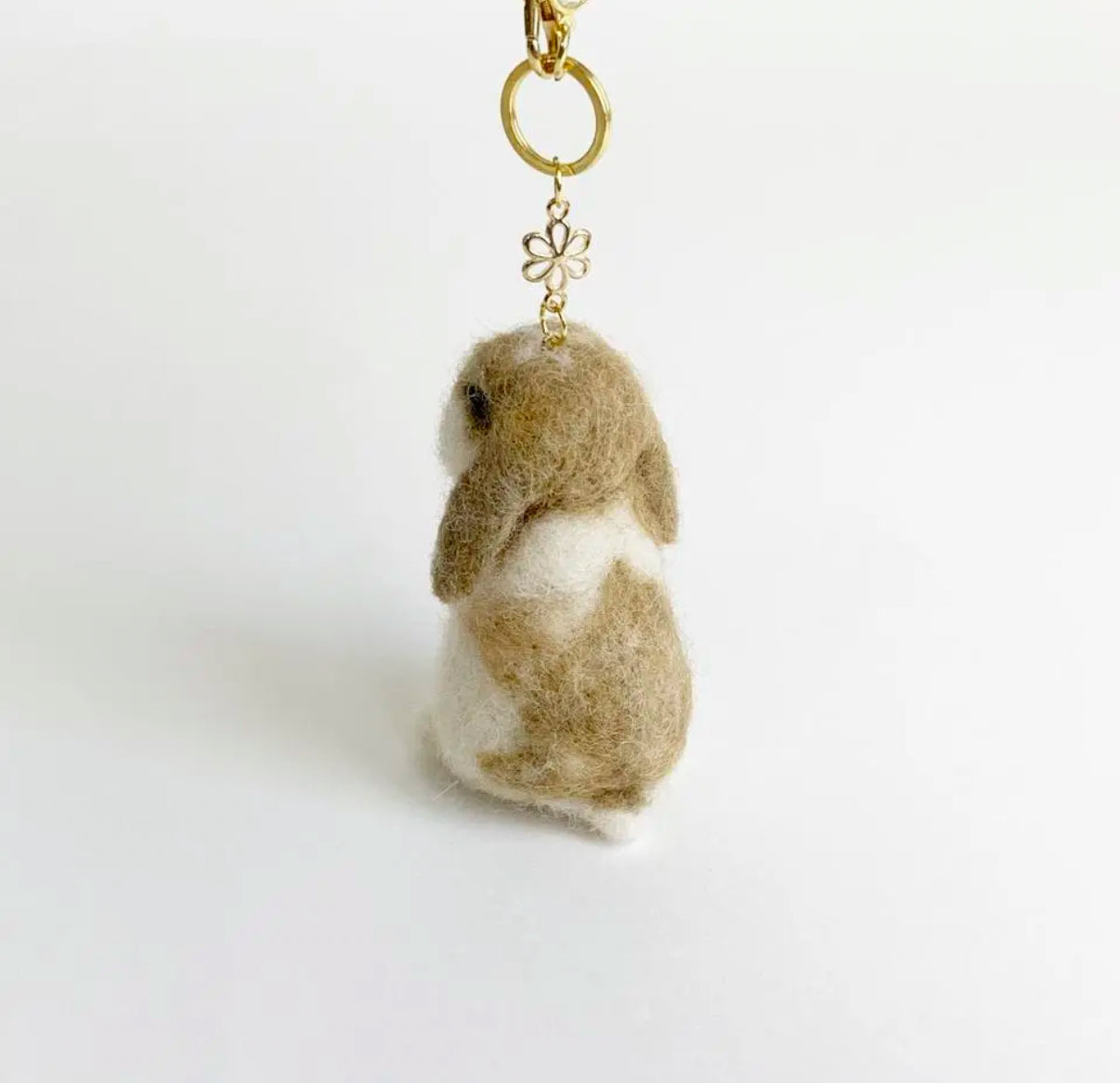 Wool Felt Bunny Bag Charm – Standing pose, Customizable – Keychain / Strap / Ornament